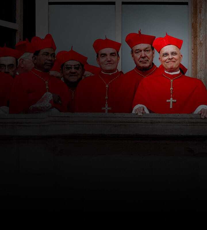 O que este Cardeal estava olhando?