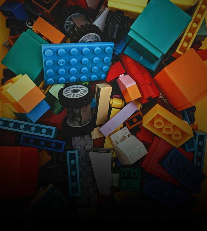 Como brinquedos nas mãos do Menino Jesus