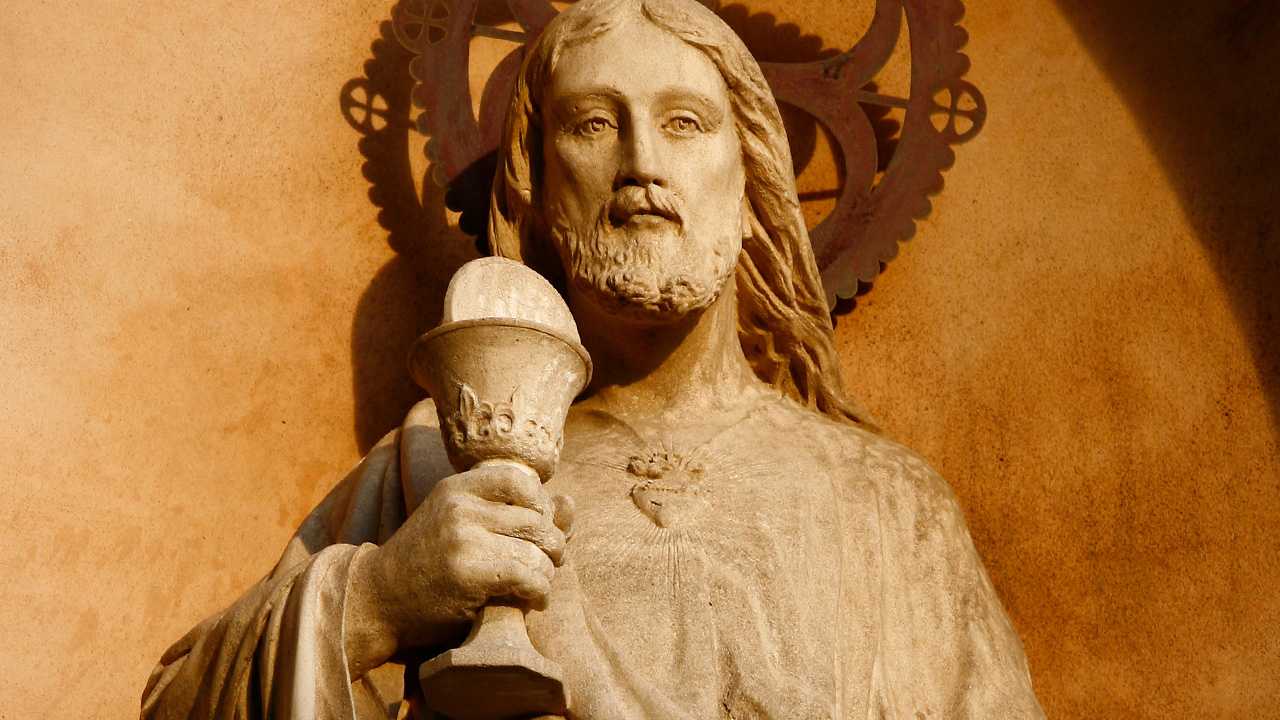 Como Cristo está na Eucaristia?