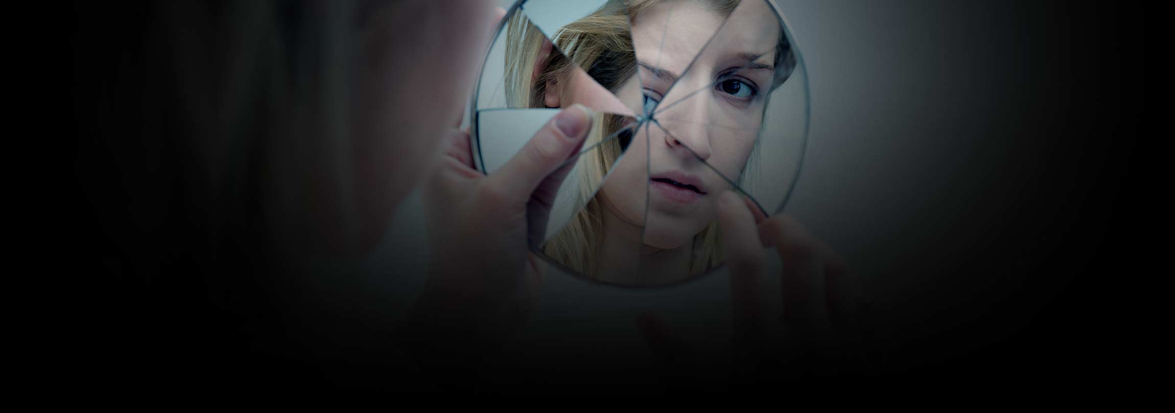 “Juntando os caquinhos da mãe que o mundo havia destruído em mim”