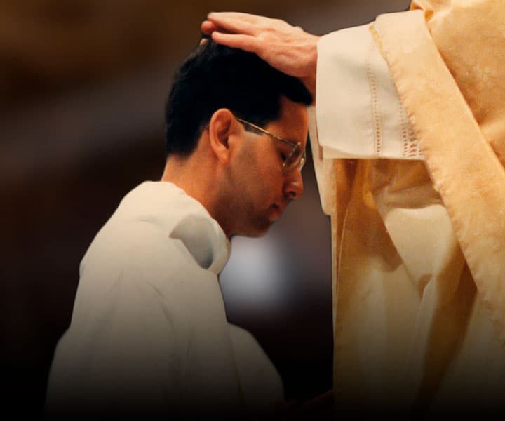 Trinta e três anos faz neste dia