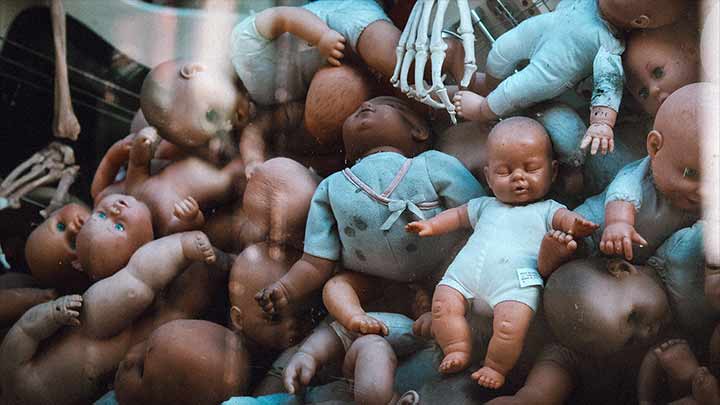 O demônio do aborto revela seu nome