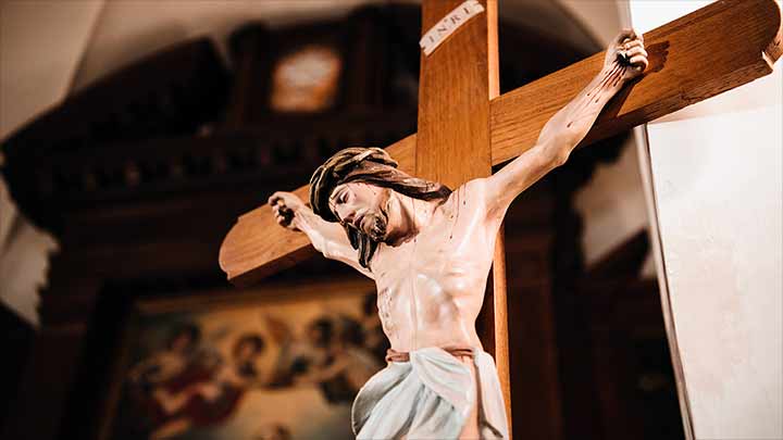 Uma ladainha em honra à Santa Cruz