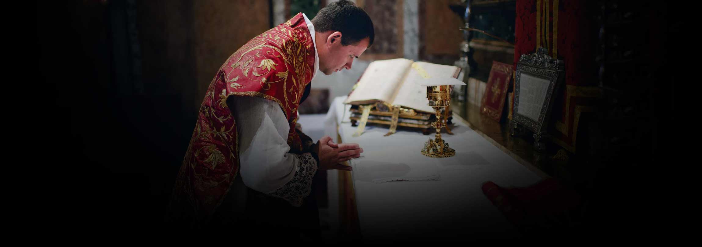 A vida dos padres interfere nos sacramentos que eles celebram?